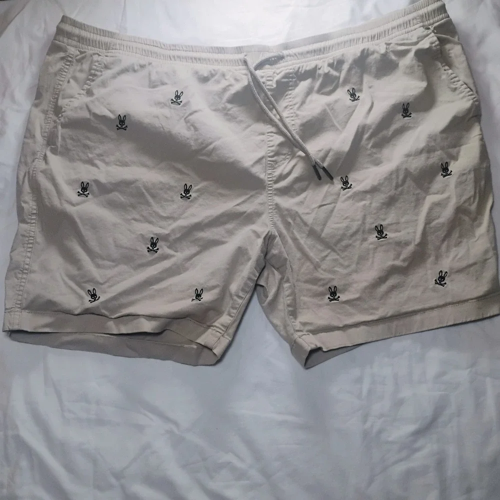 Psycho Bunny Men's Isles Embro Stretch Waist Chino Shorts Sandstone Sz XXL (3XL)